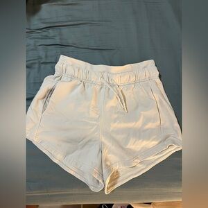 Lululemon inner glow shorts